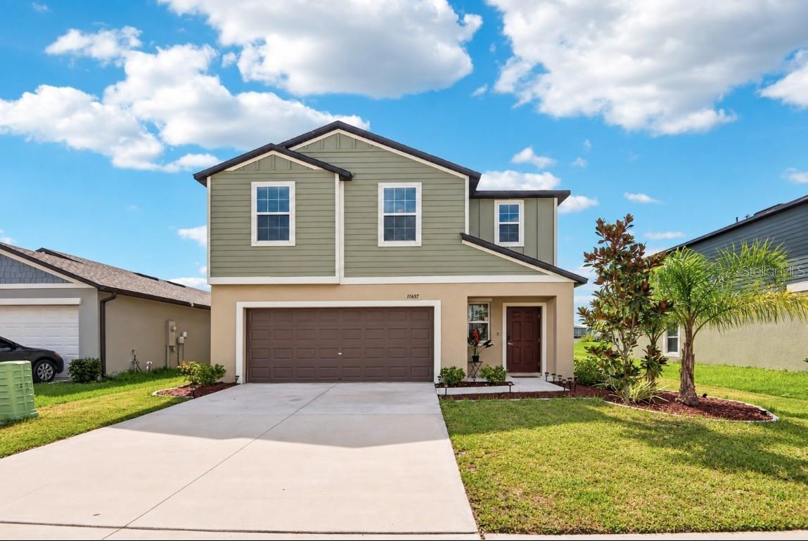 11637 Radiant Shore Loop Property Photo 1