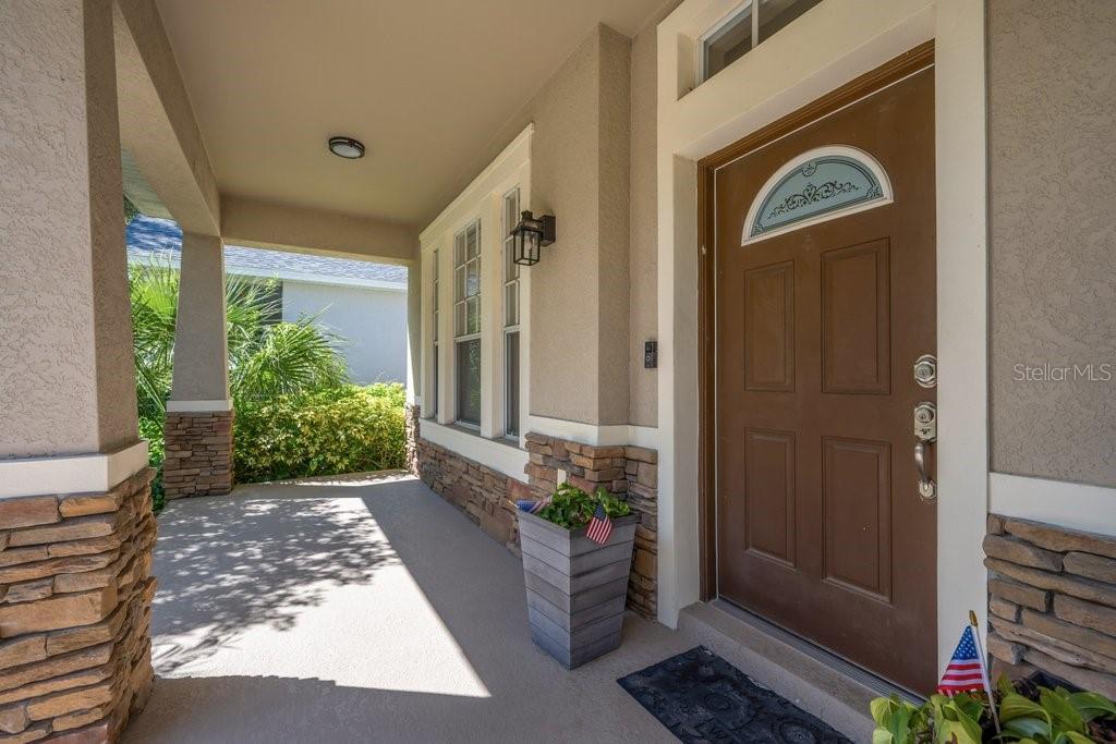 5929 Fishhawk Crossing Blvd Property Photo 4