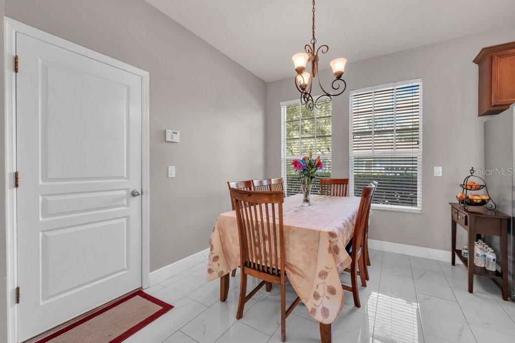 5929 Fishhawk Crossing Blvd Property Photo 10