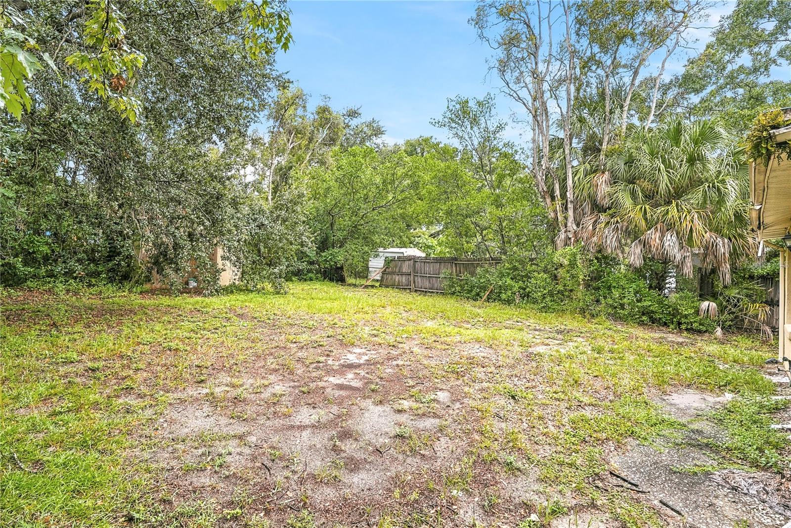 3910 W Palmetto St Property Photo 3