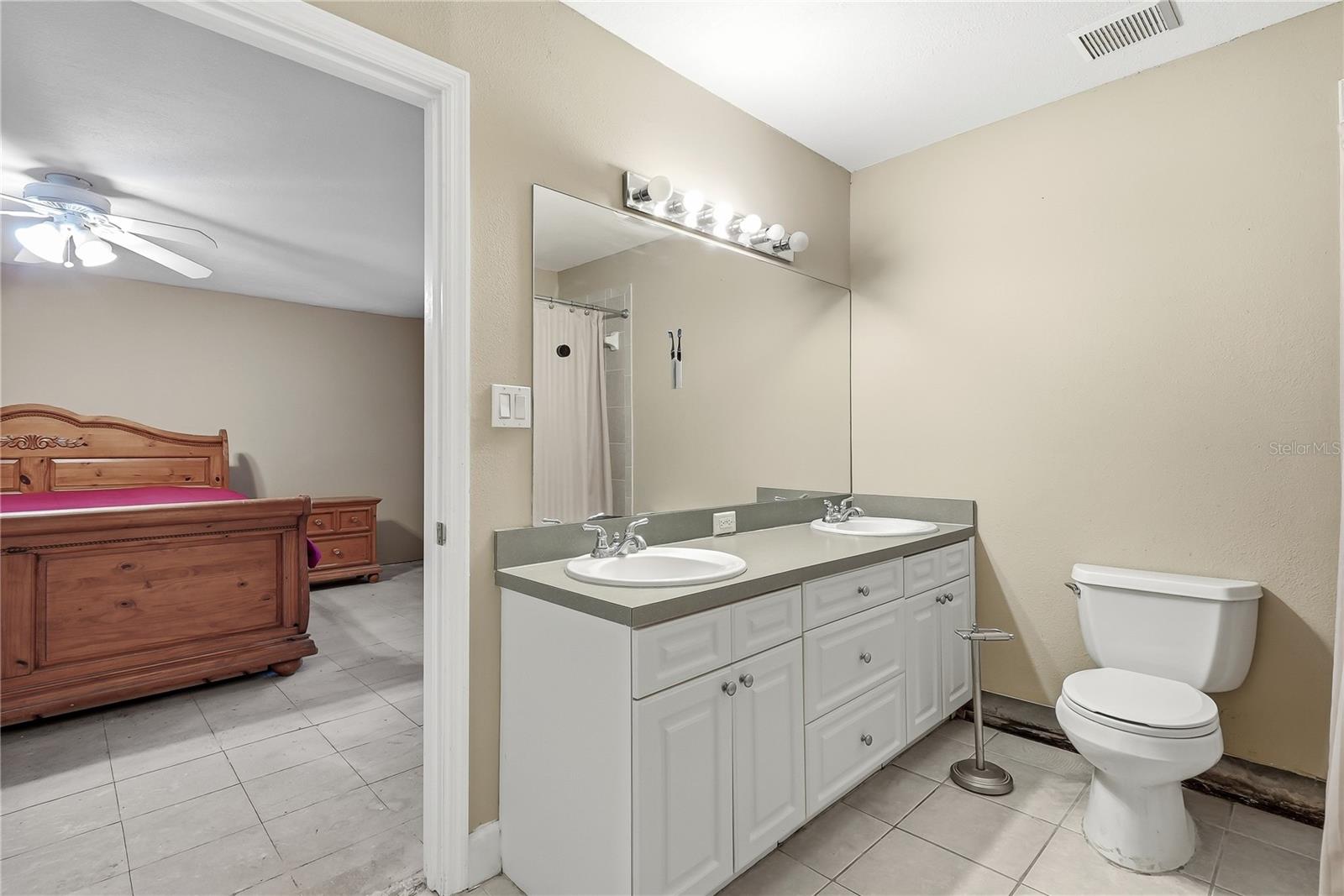 3910 W Palmetto St Property Photo 11