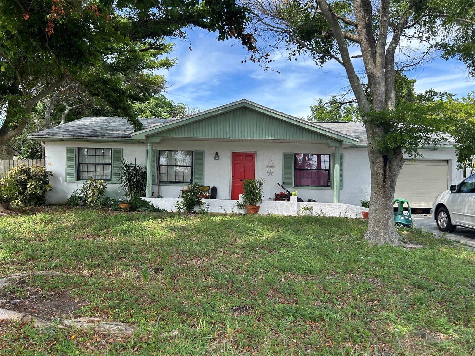 380 Sea Horse Ave Property Photo 1