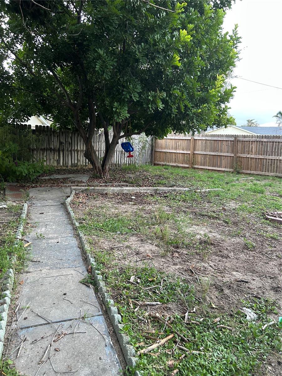 380 Sea Horse Ave Property Photo 16