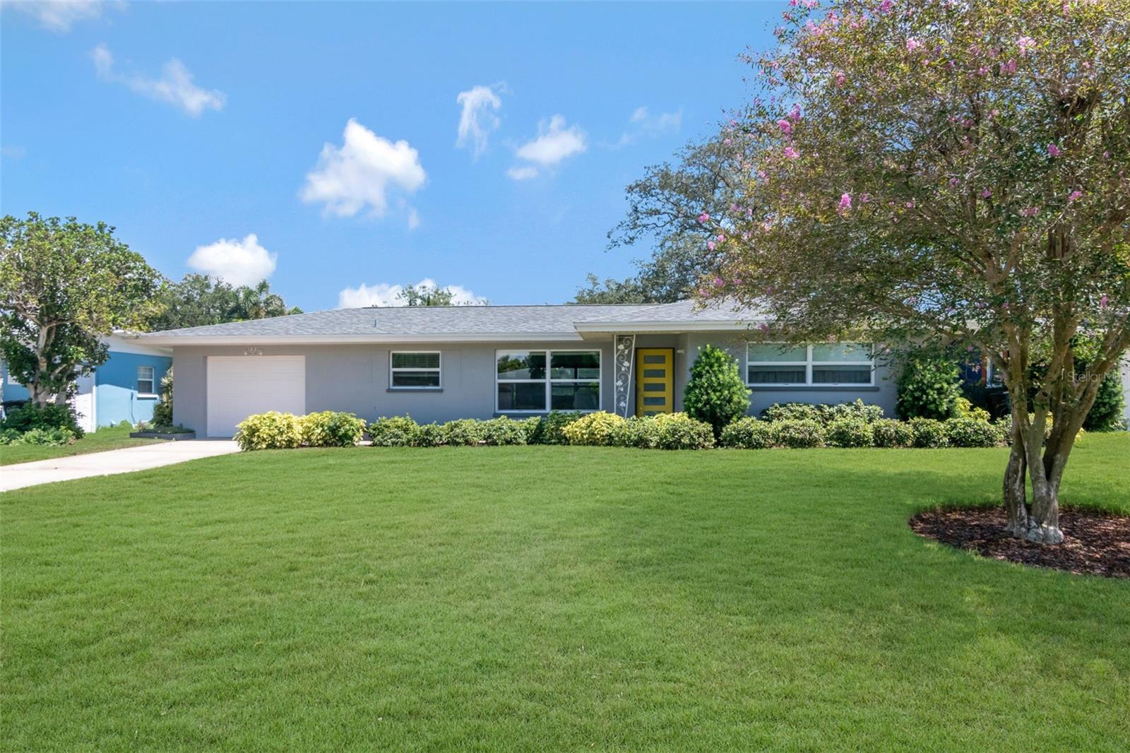 1851 LOMBARDY DR Property Photo 1