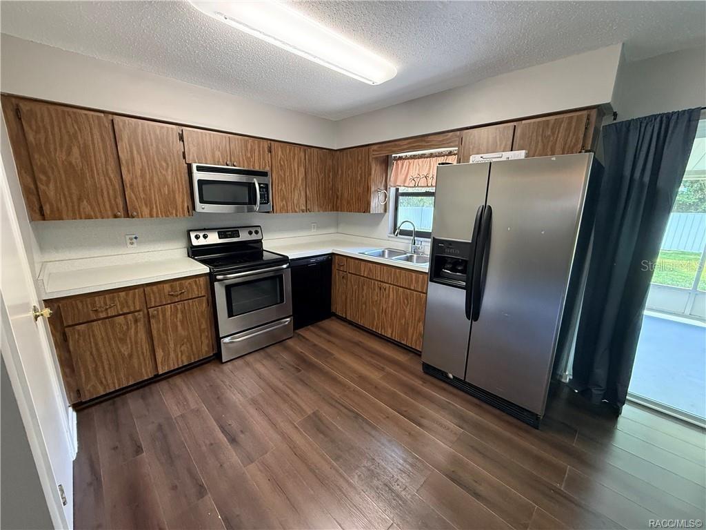 9756 W Camphor Ln Property Photo 3