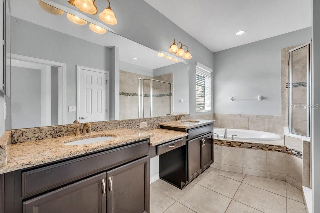 7225 Blue Beech Dr Property Photo 30