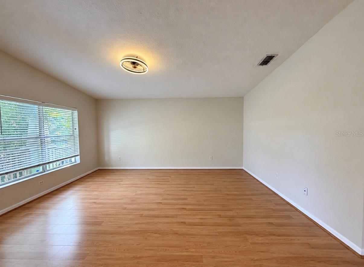 1717 W Nassau St #a Property Photo 3