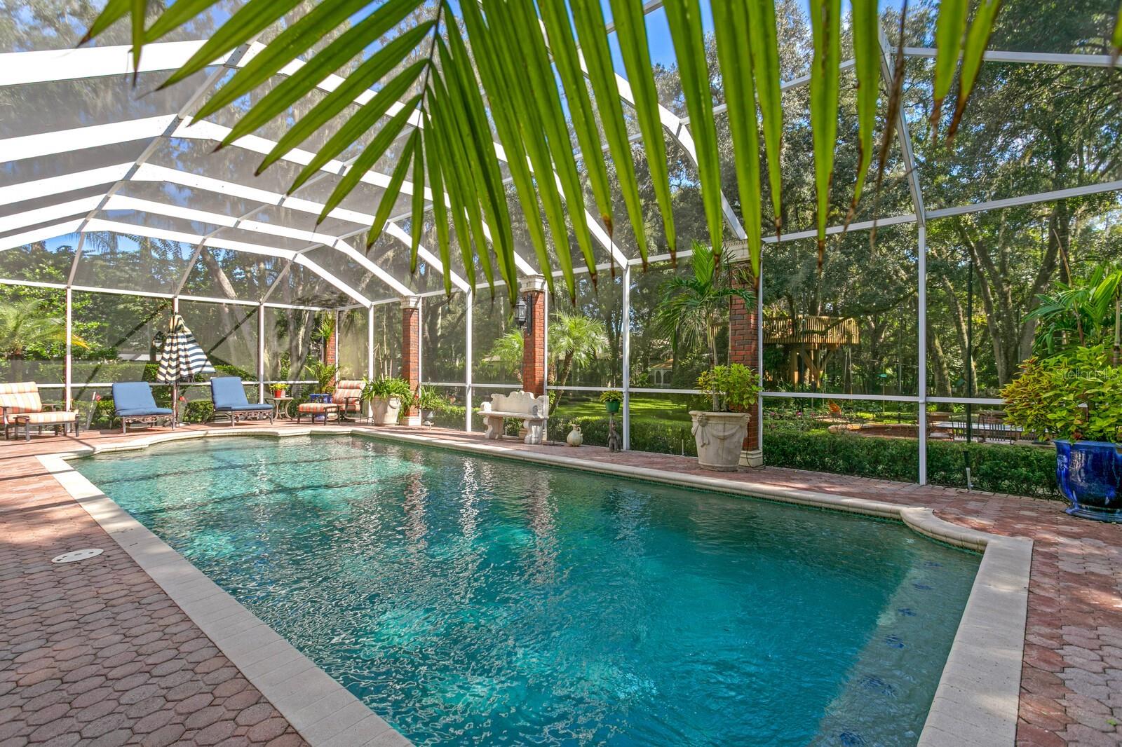 15307 Eaton Ct Property Photo 4