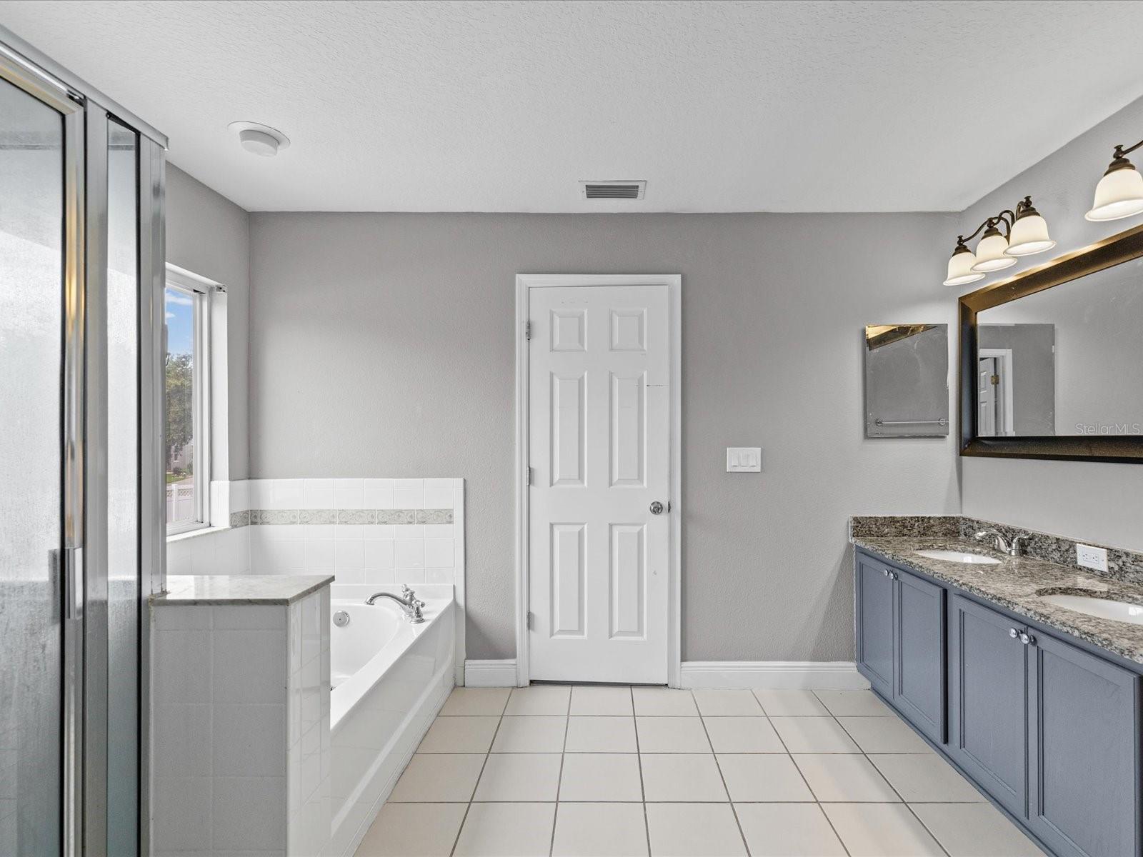 7335 Bridgeview Dr Property Photo 4