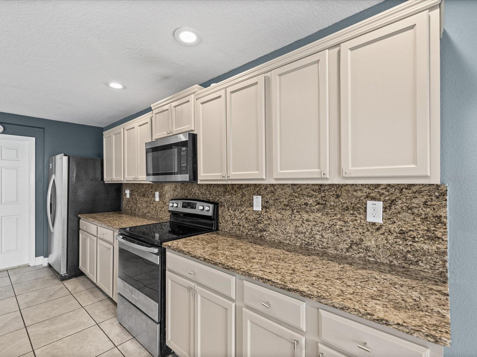 7335 Bridgeview Dr Property Photo 16