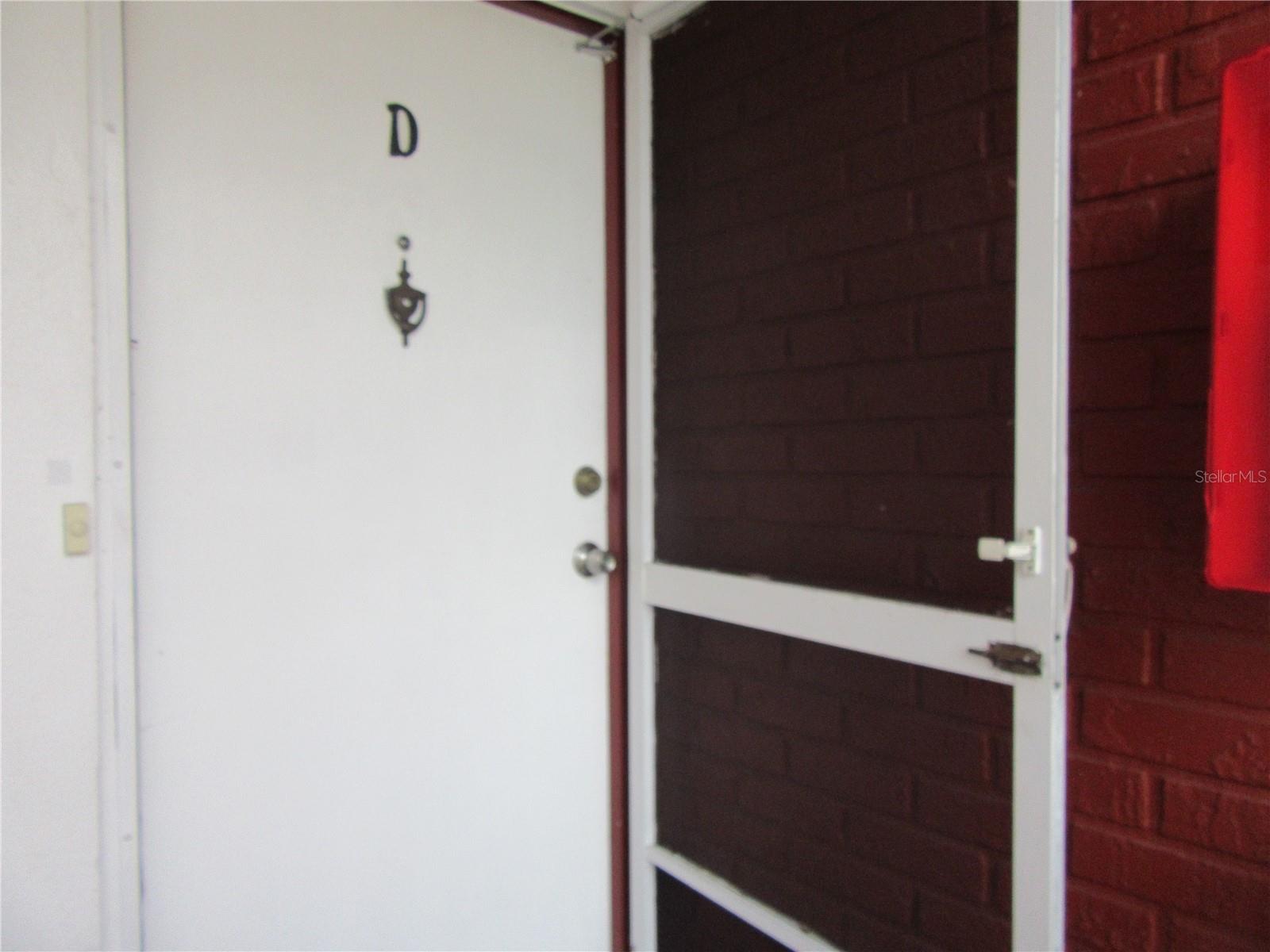 1310 83rd Ave N #d Property Photo 5
