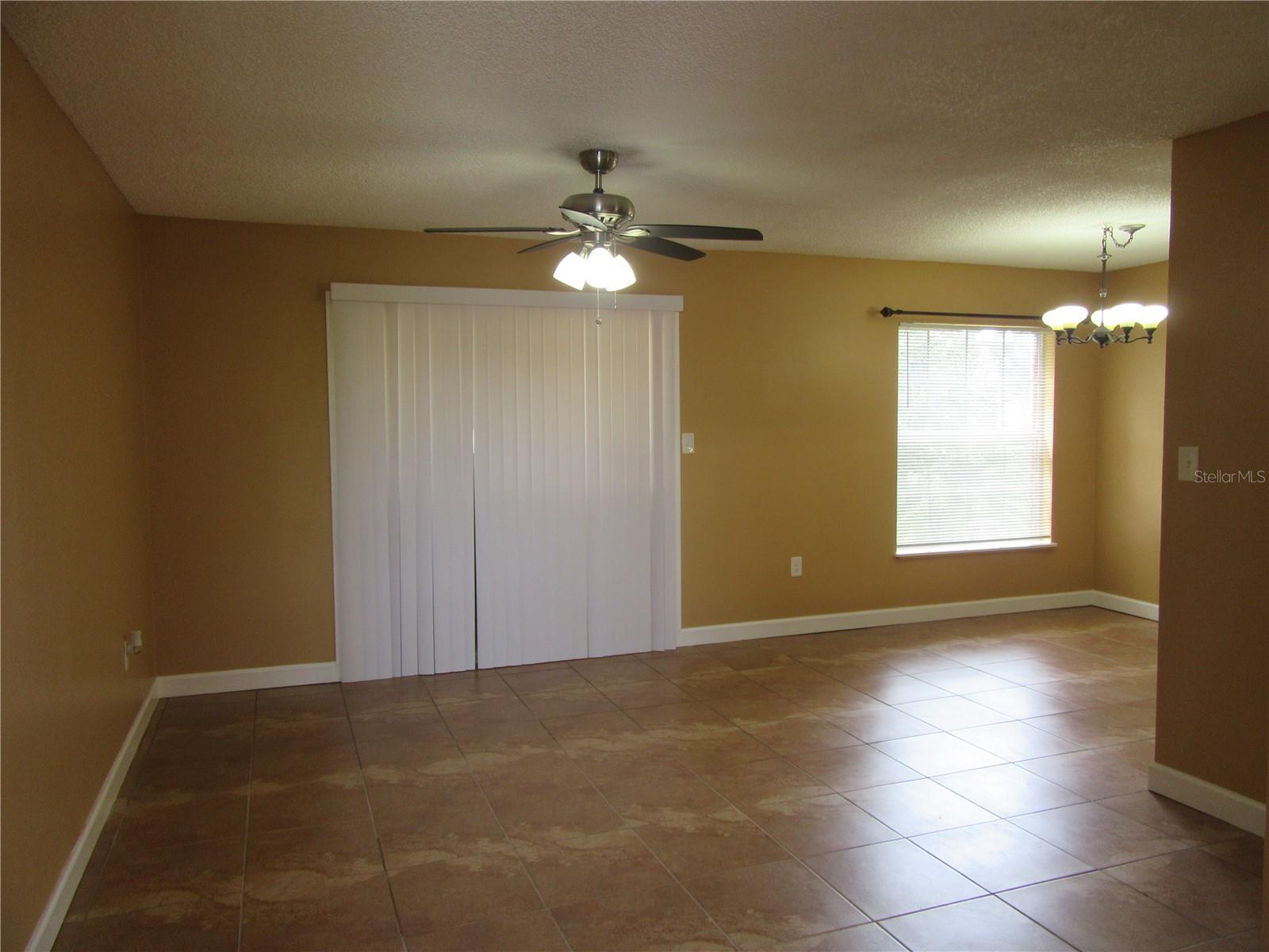 1310 83rd Ave N #d Property Photo 6