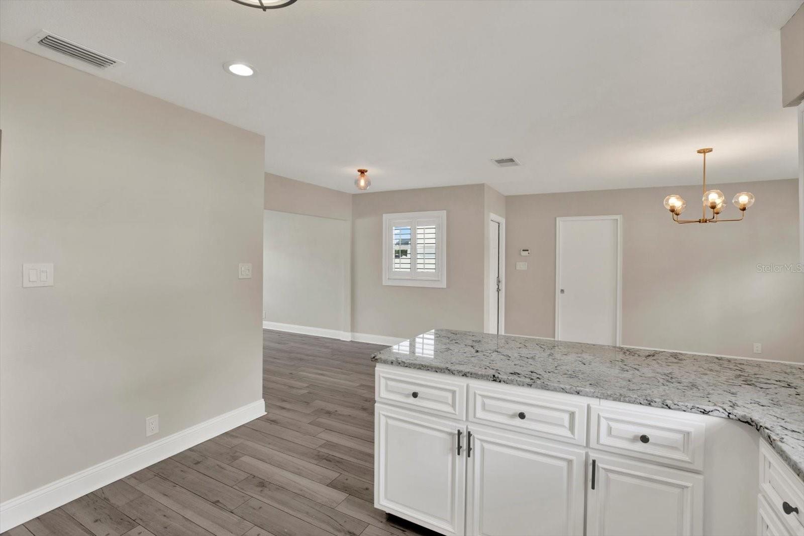 3009 W Heiter St Property Photo 10
