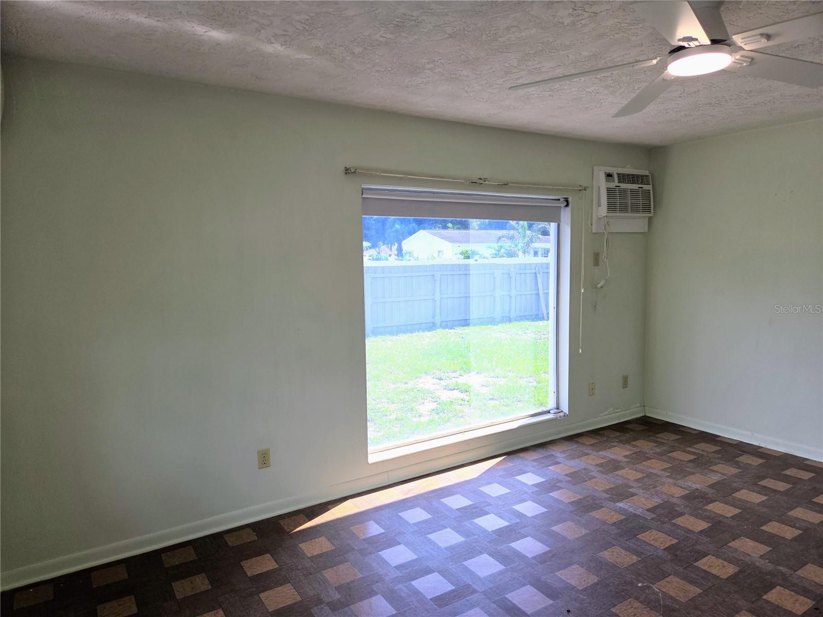 6044 Burlington Ave N Property Photo 27
