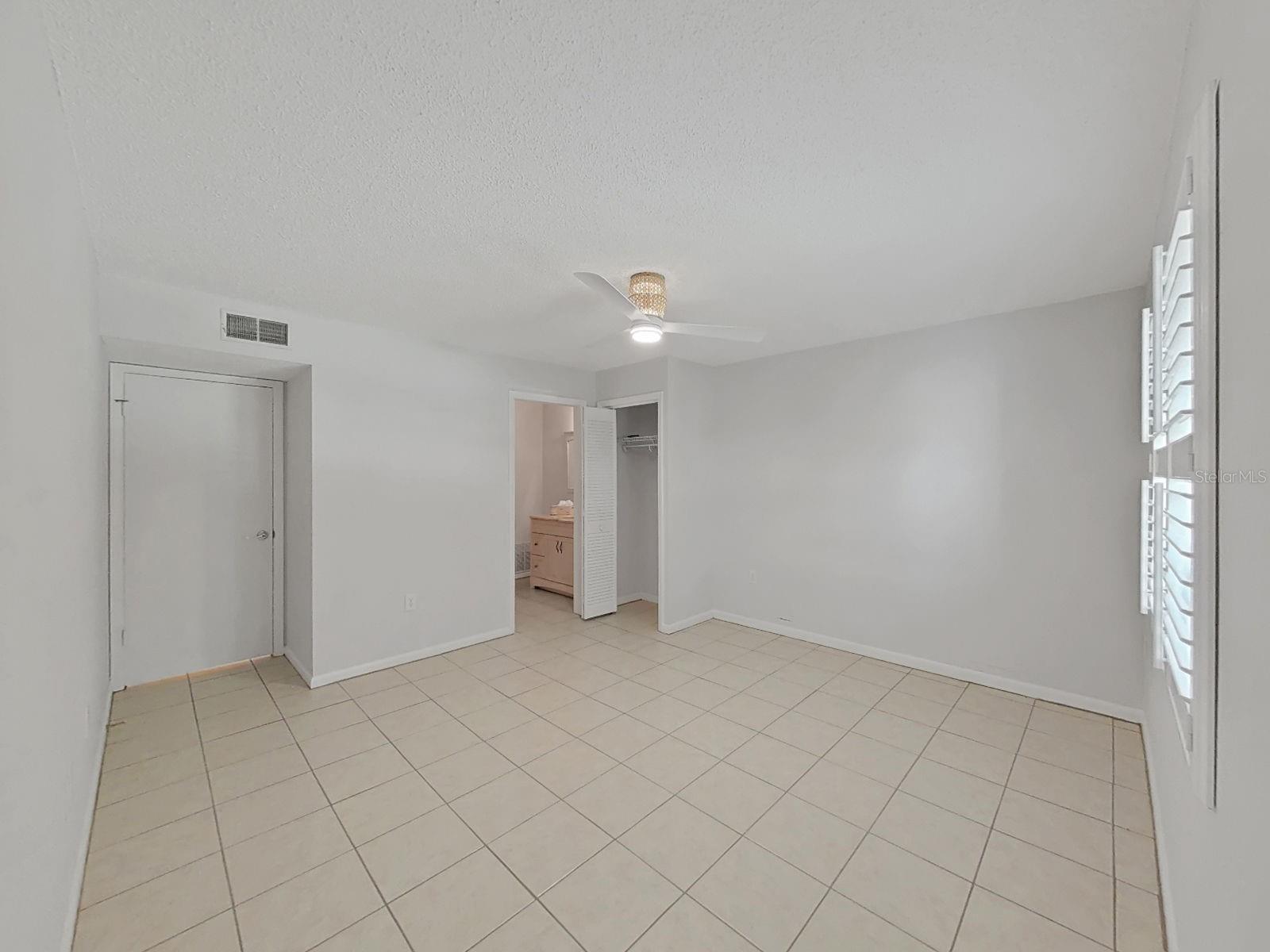 2679 Sabal Springs Cir #201 Property Photo 37