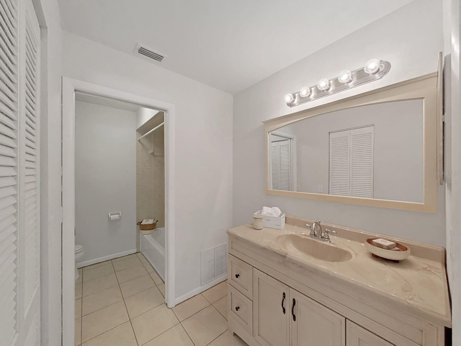 2679 Sabal Springs Cir #201 Property Photo 38