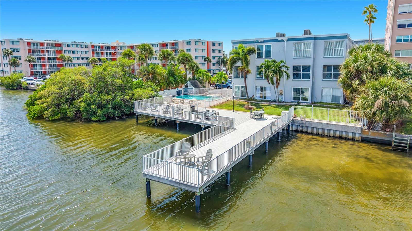 1859 Shore Dr S #303 Property Photo 2