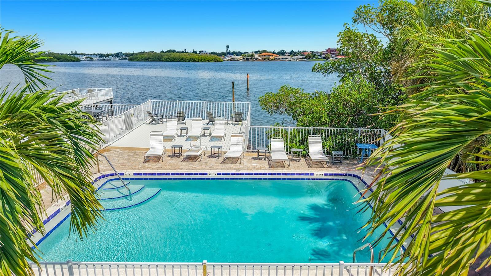 1859 Shore Dr S #303 Property Photo 3