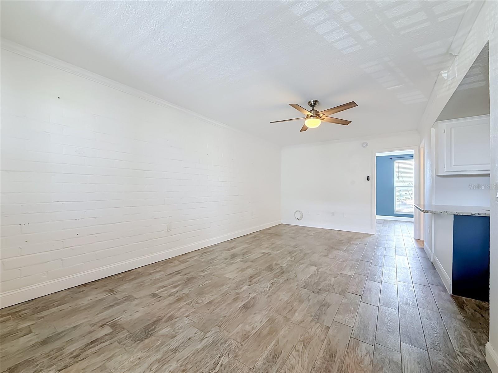 1859 Shore Dr S #303 Property Photo 6