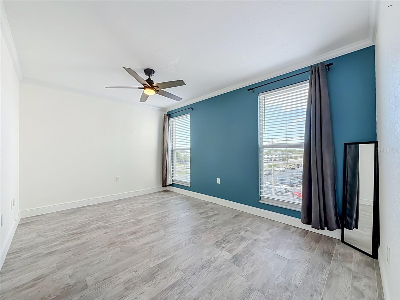 1859 Shore Dr S #303 Property Photo 16