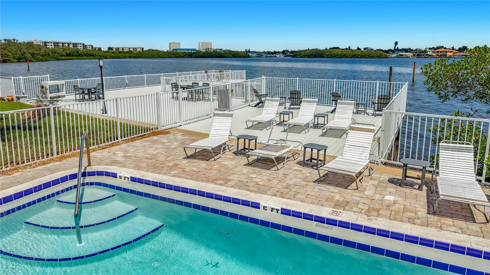 1859 Shore Dr S #303 Property Photo 28
