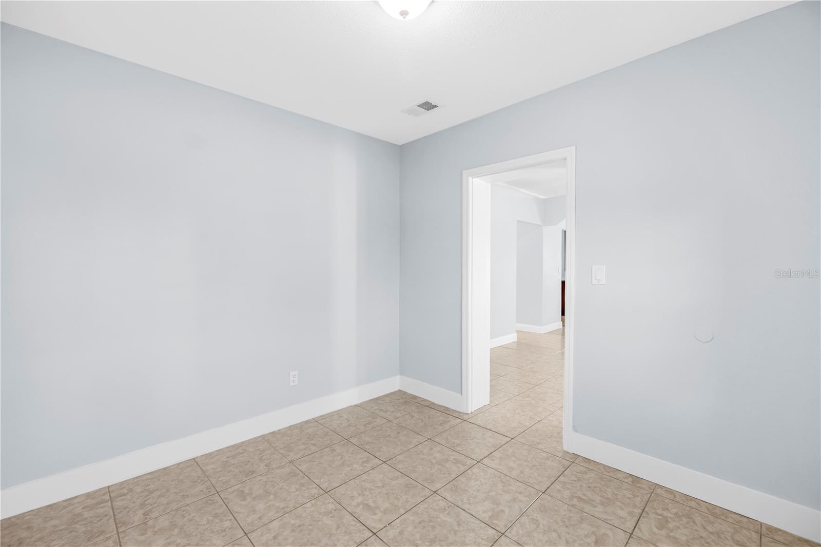 2906 W Main St Property Photo 18