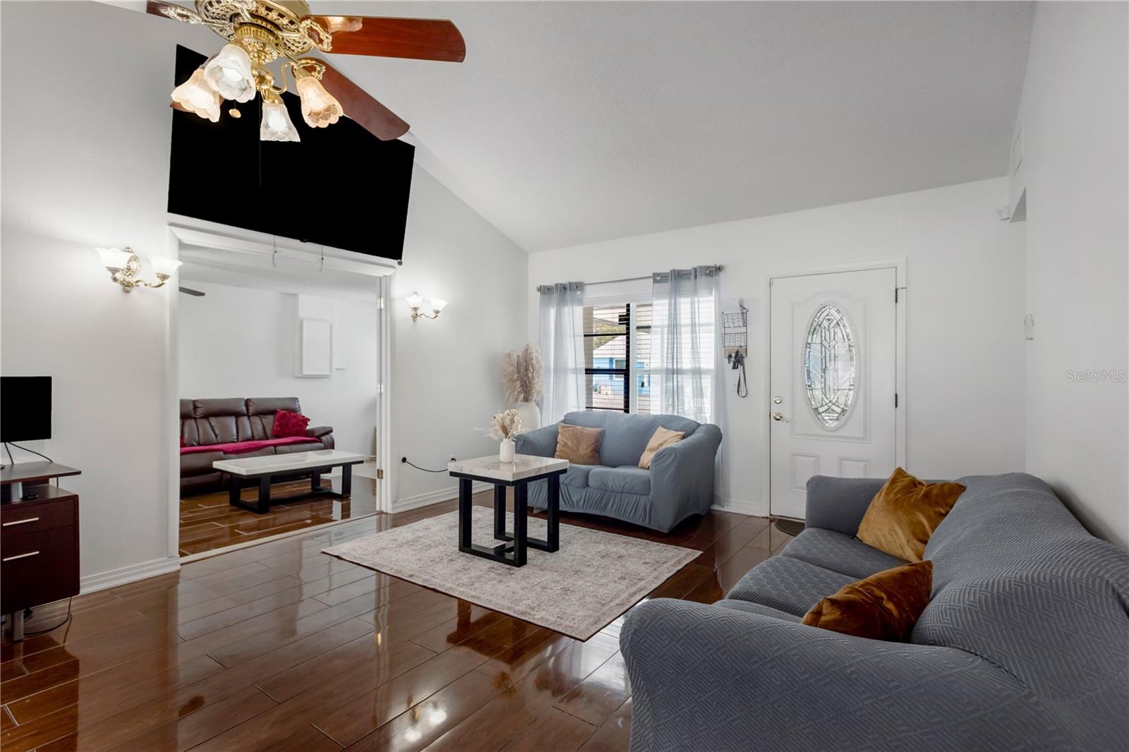 10302 Orchard Hills Ct Property Photo 9