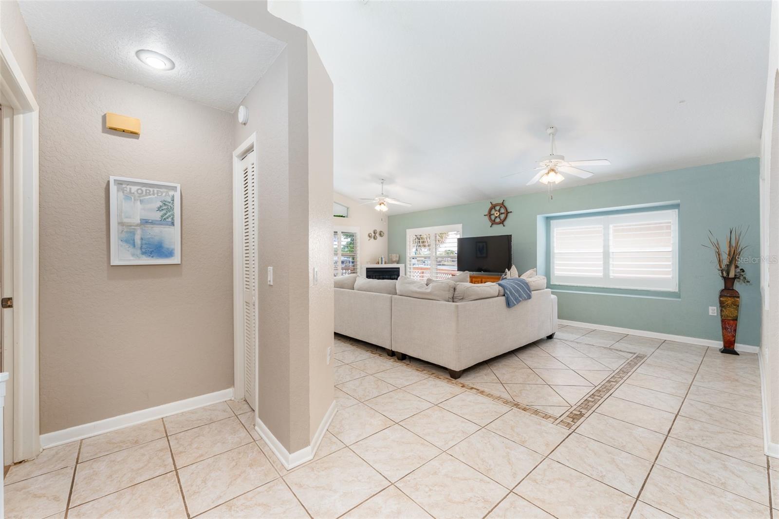 835 Symphony Isles Blvd Property Photo 8