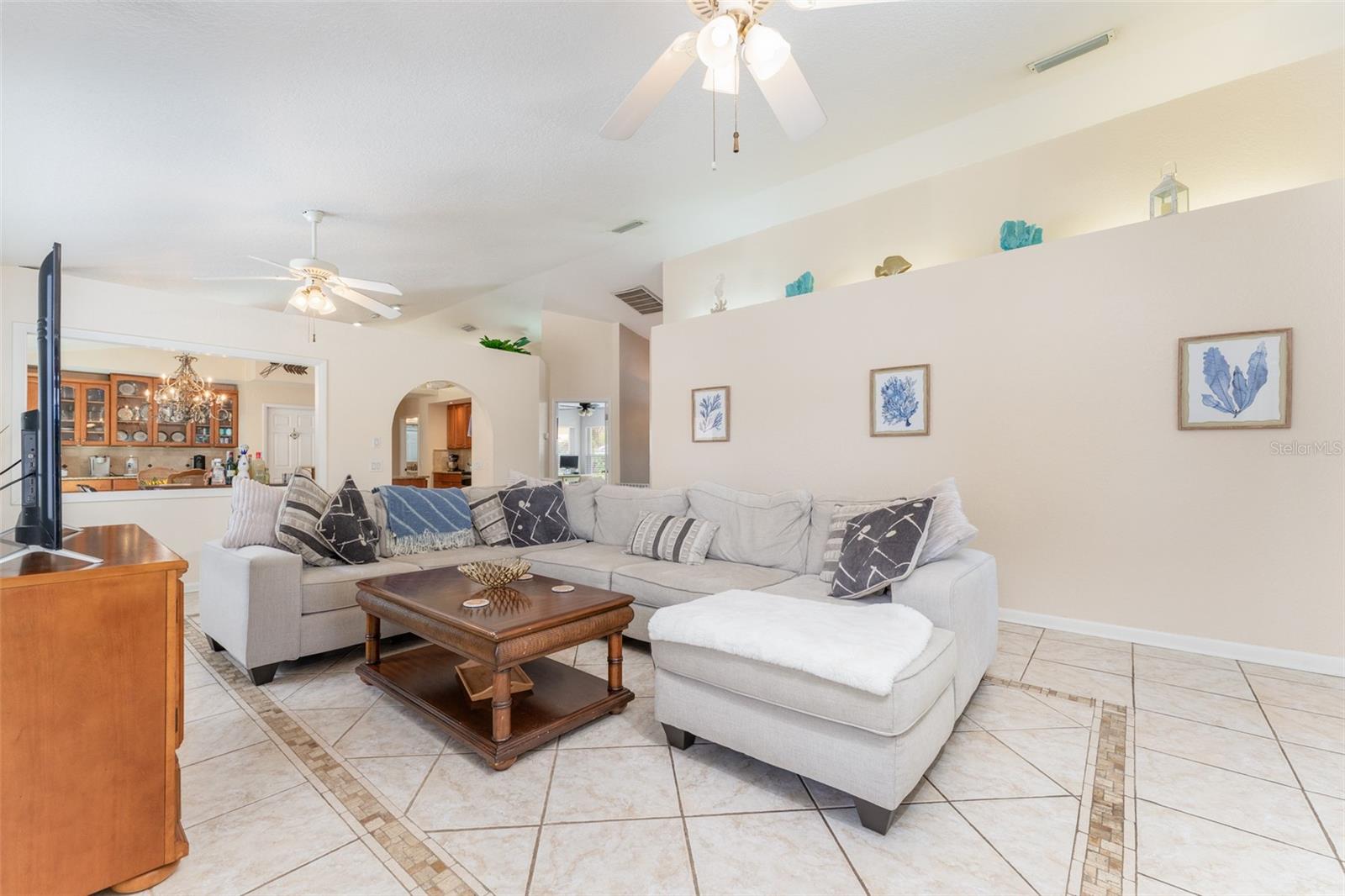 835 Symphony Isles Blvd Property Photo 12
