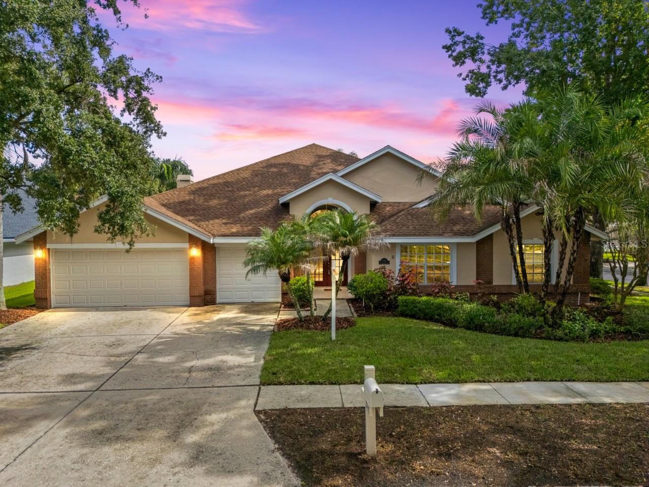 8746 Tantallon Cir Property Photo 1