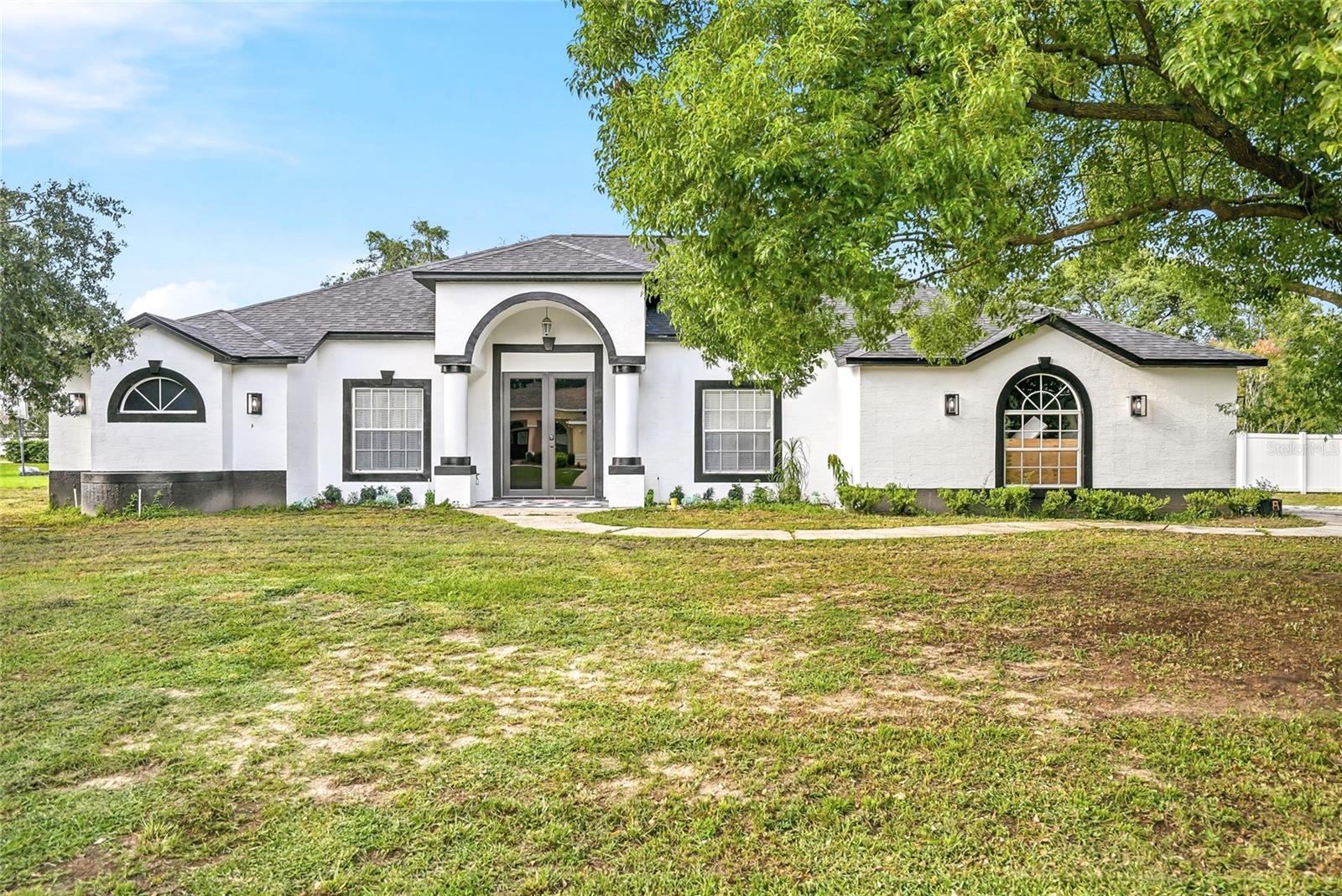 15151 EASTWOOD TRL Property Photo 1