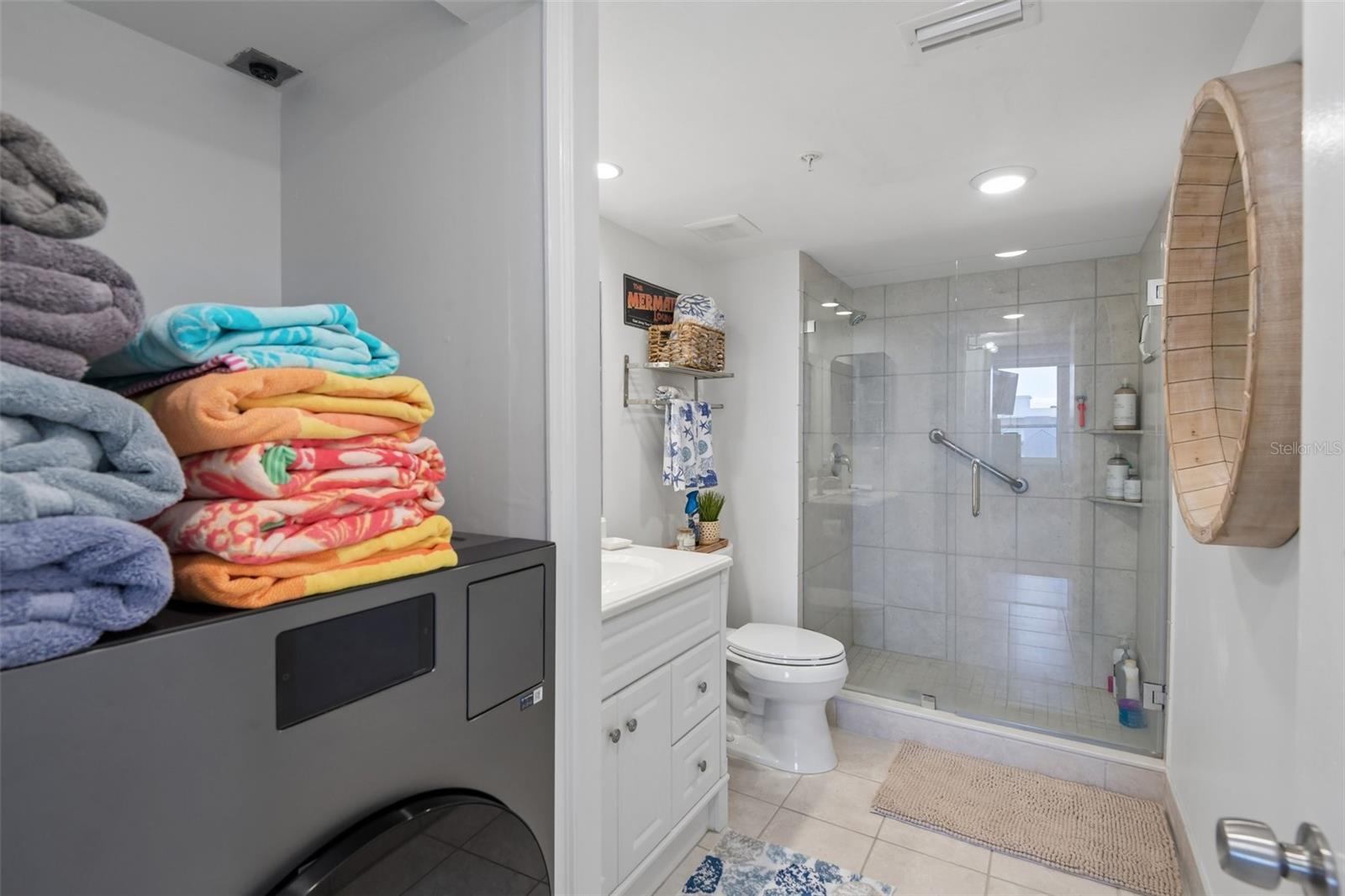 400 Island Way #509 Property Photo 23