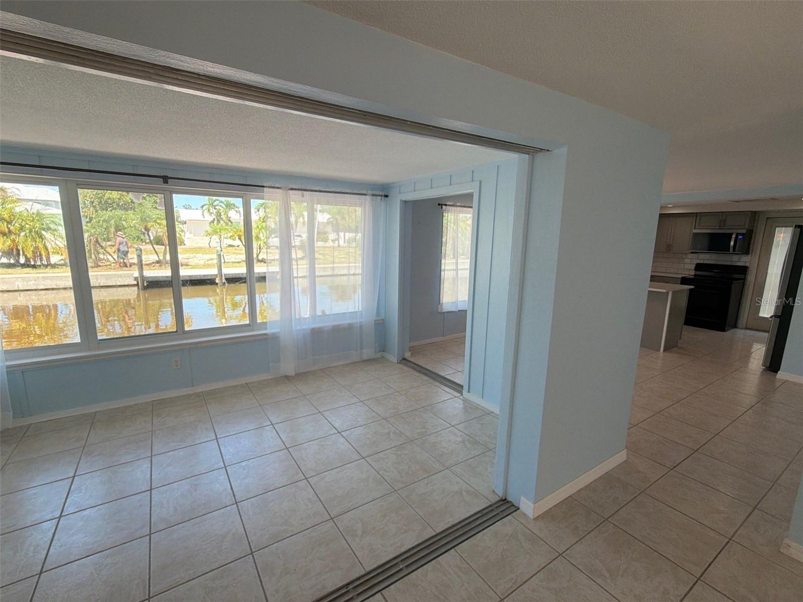 561 Tarawitt Dr Property Photo 11
