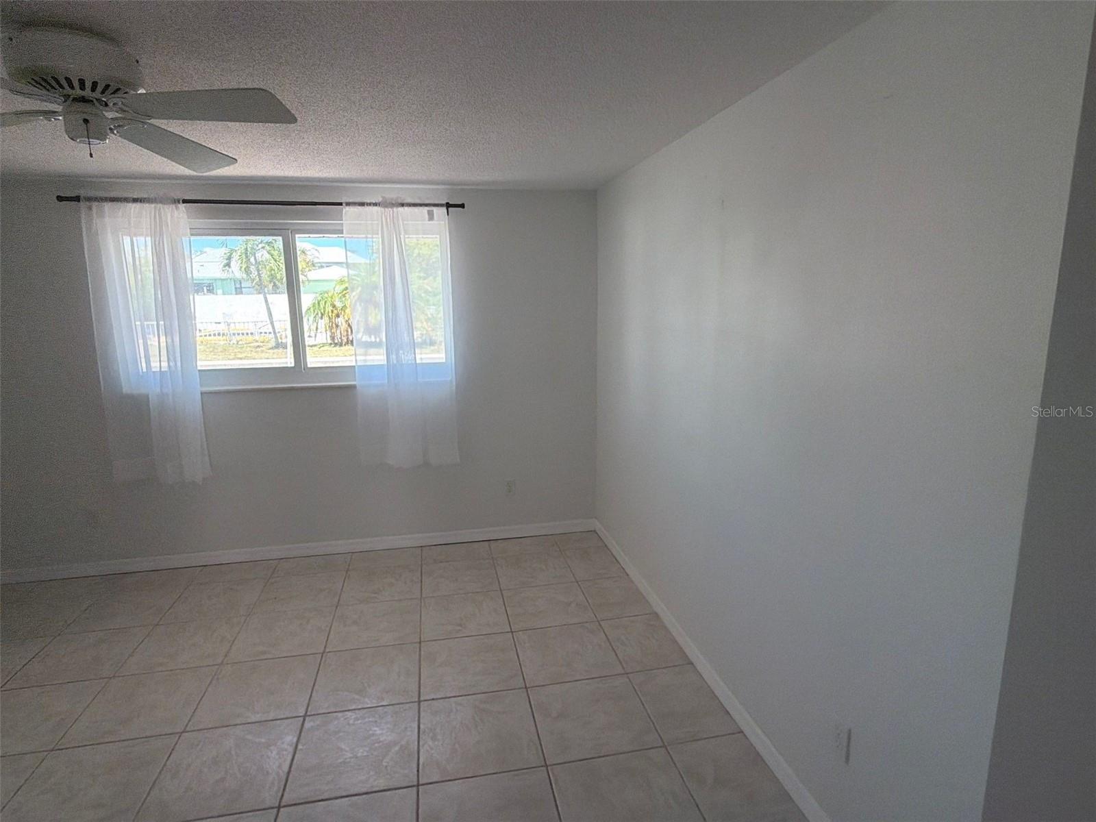 561 Tarawitt Dr Property Photo 24