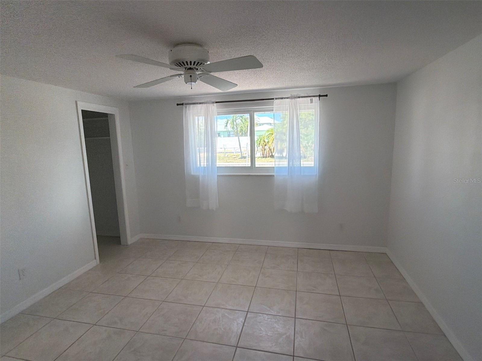 561 Tarawitt Dr Property Photo 25
