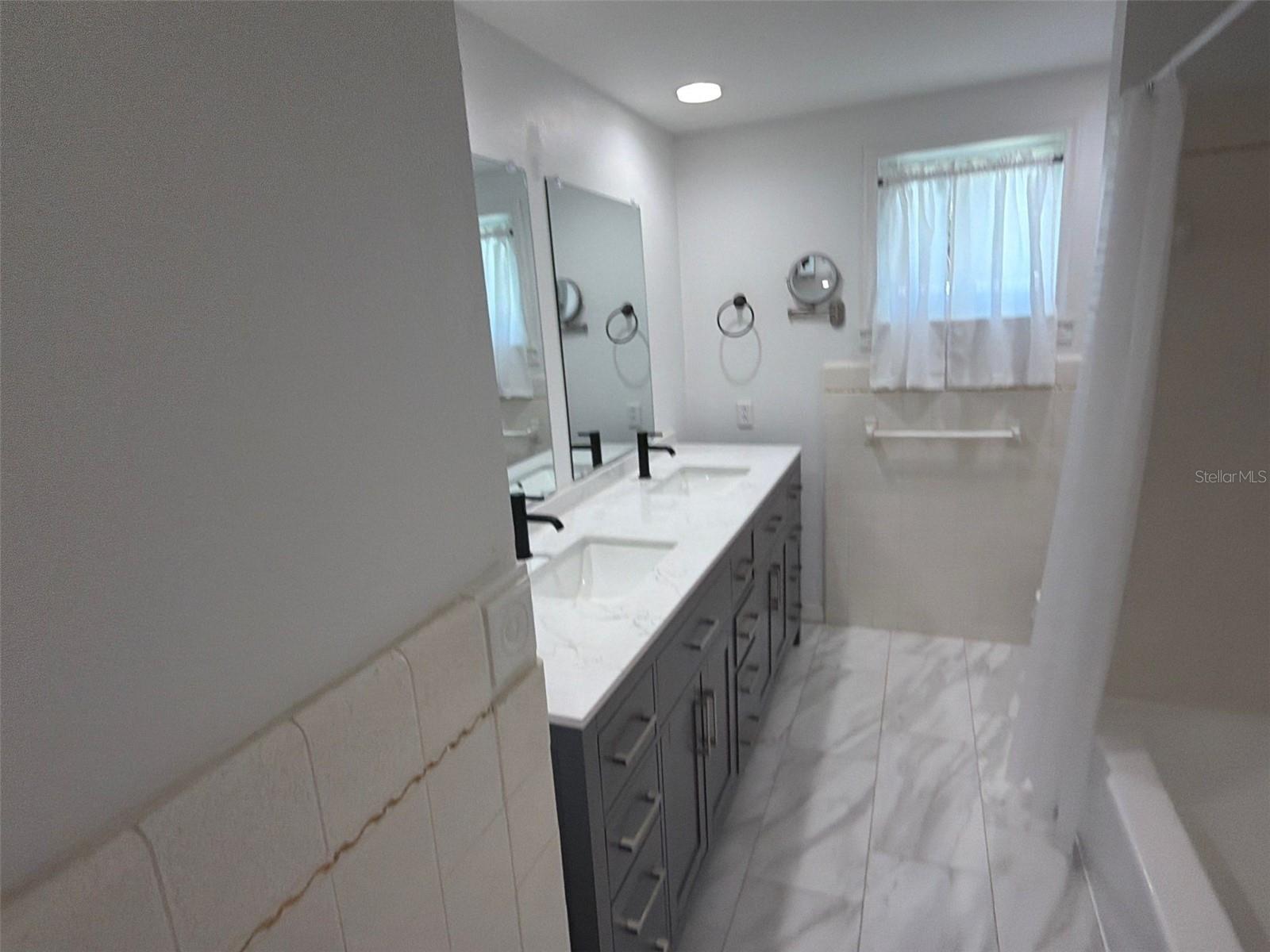 561 Tarawitt Dr Property Photo 34