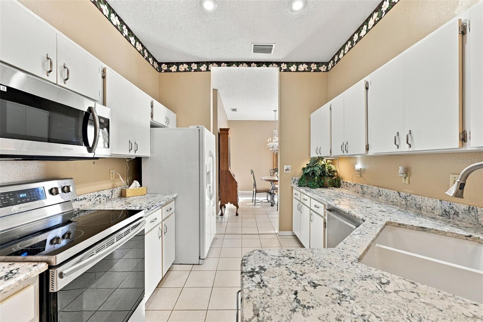 602 Masterpiece Dr #198 Property Photo 13