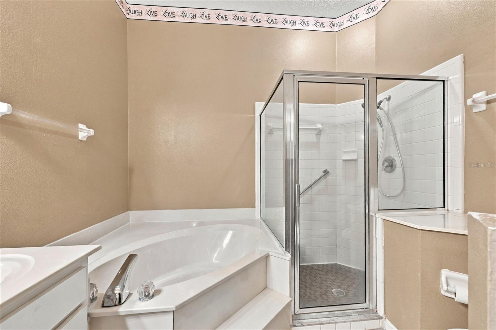 602 Masterpiece Dr #198 Property Photo 23
