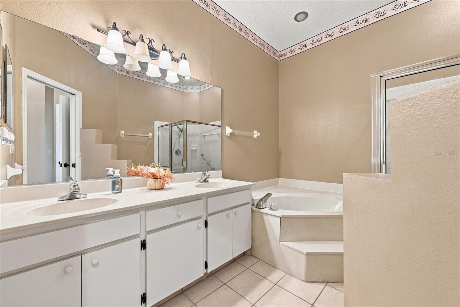 602 Masterpiece Dr #198 Property Photo 24