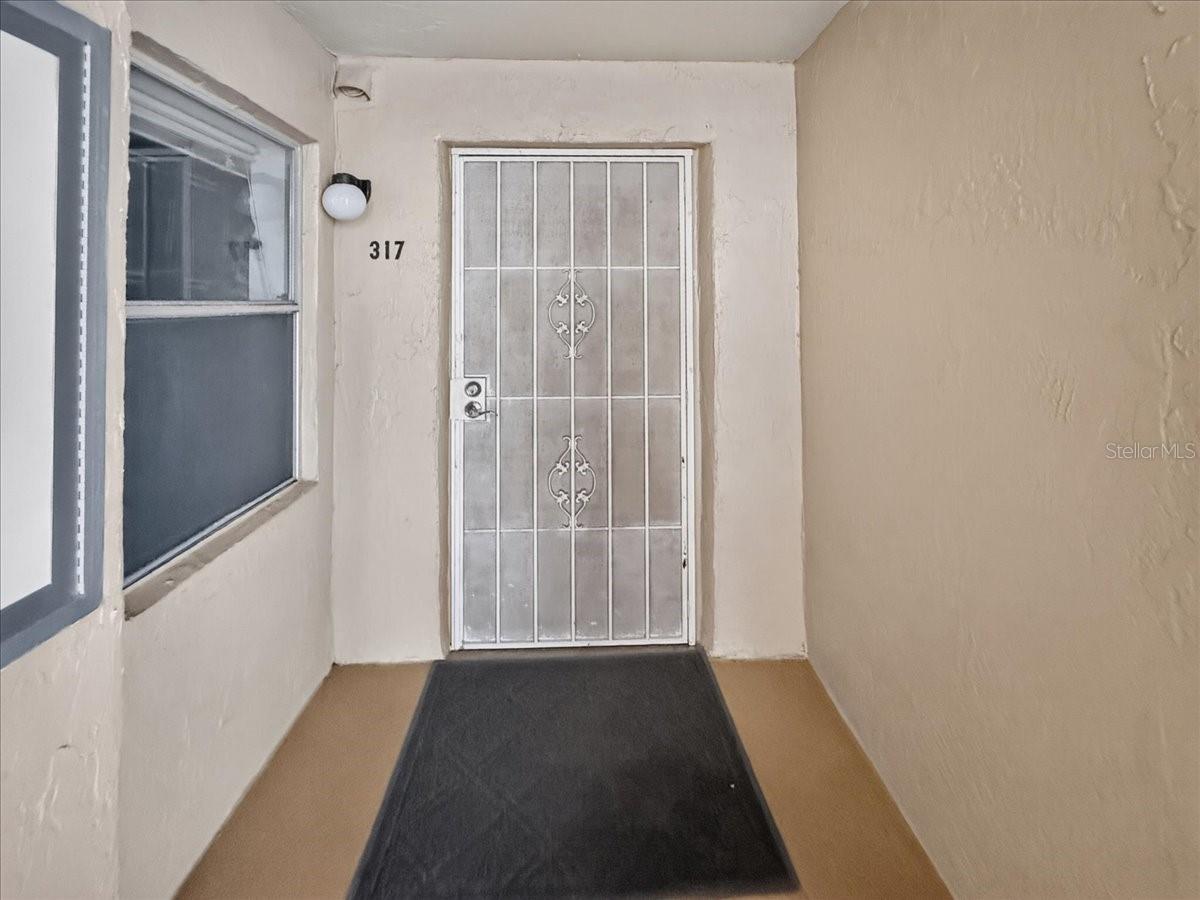 90 S Highland Ave #317 Property Photo 2