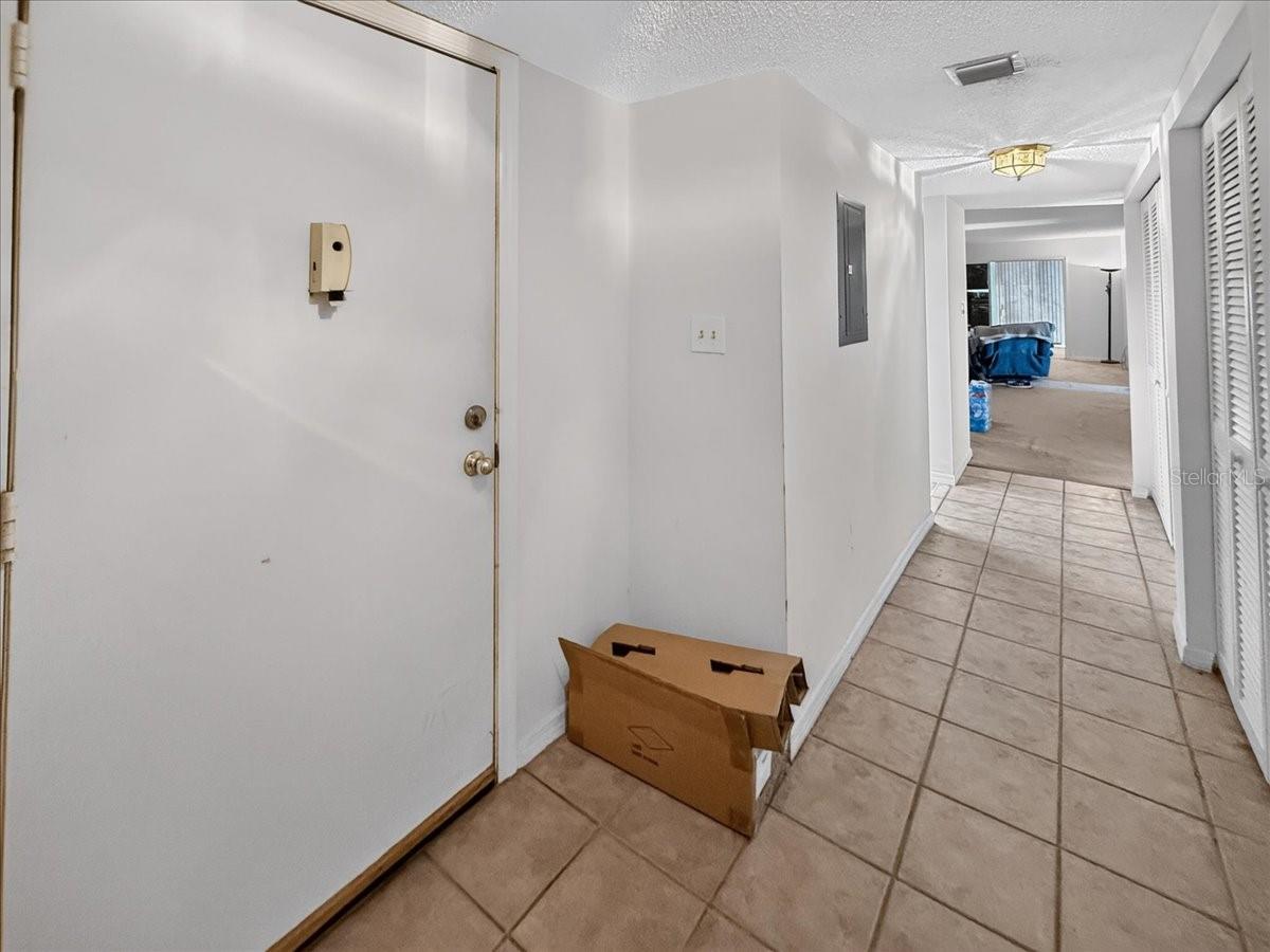90 S Highland Ave #317 Property Photo 3