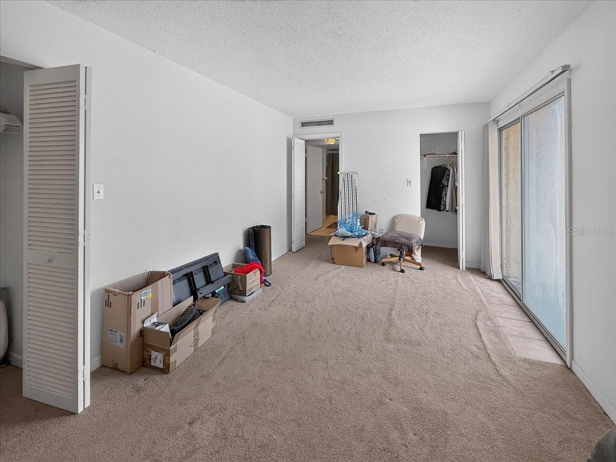 90 S Highland Ave #317 Property Photo 13