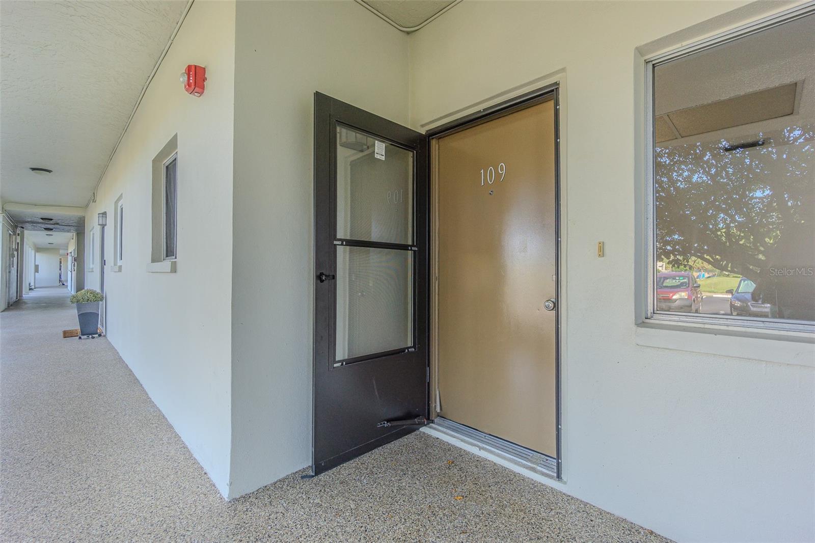 4595 Chancellor St Ne #109 Property Photo 3
