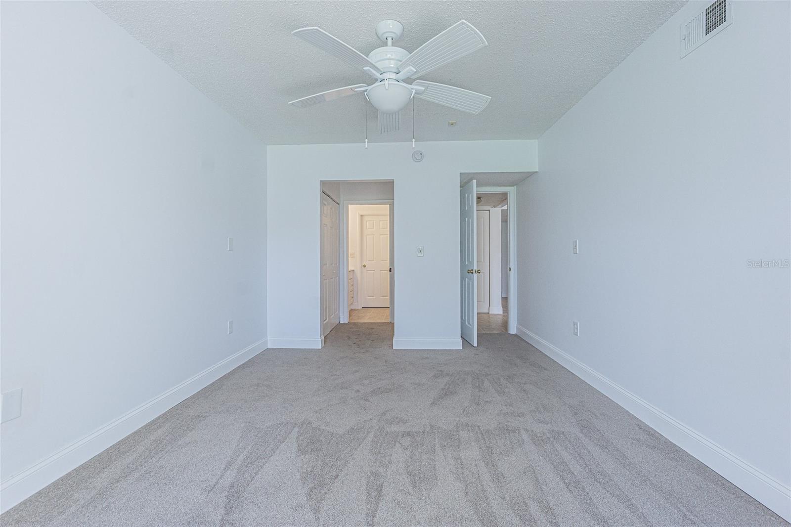 4595 Chancellor St Ne #109 Property Photo 12