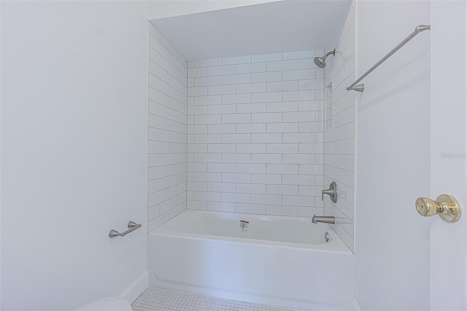 4595 Chancellor St Ne #109 Property Photo 17