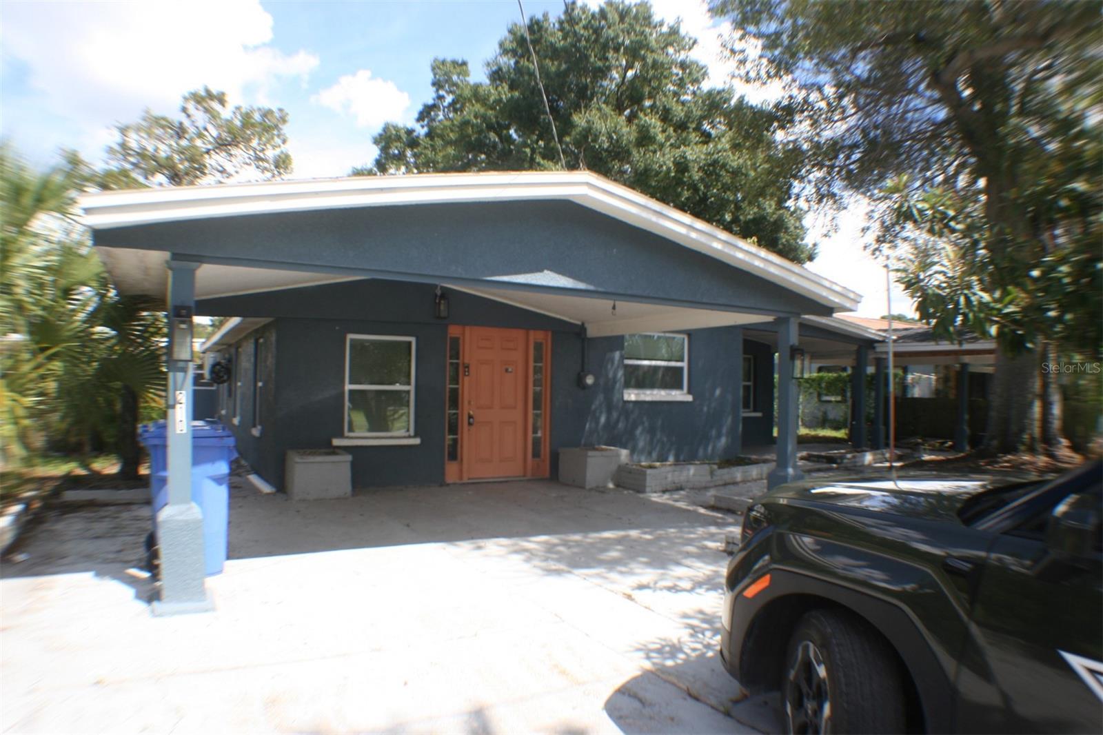5210 S 84th St Property Photo 1