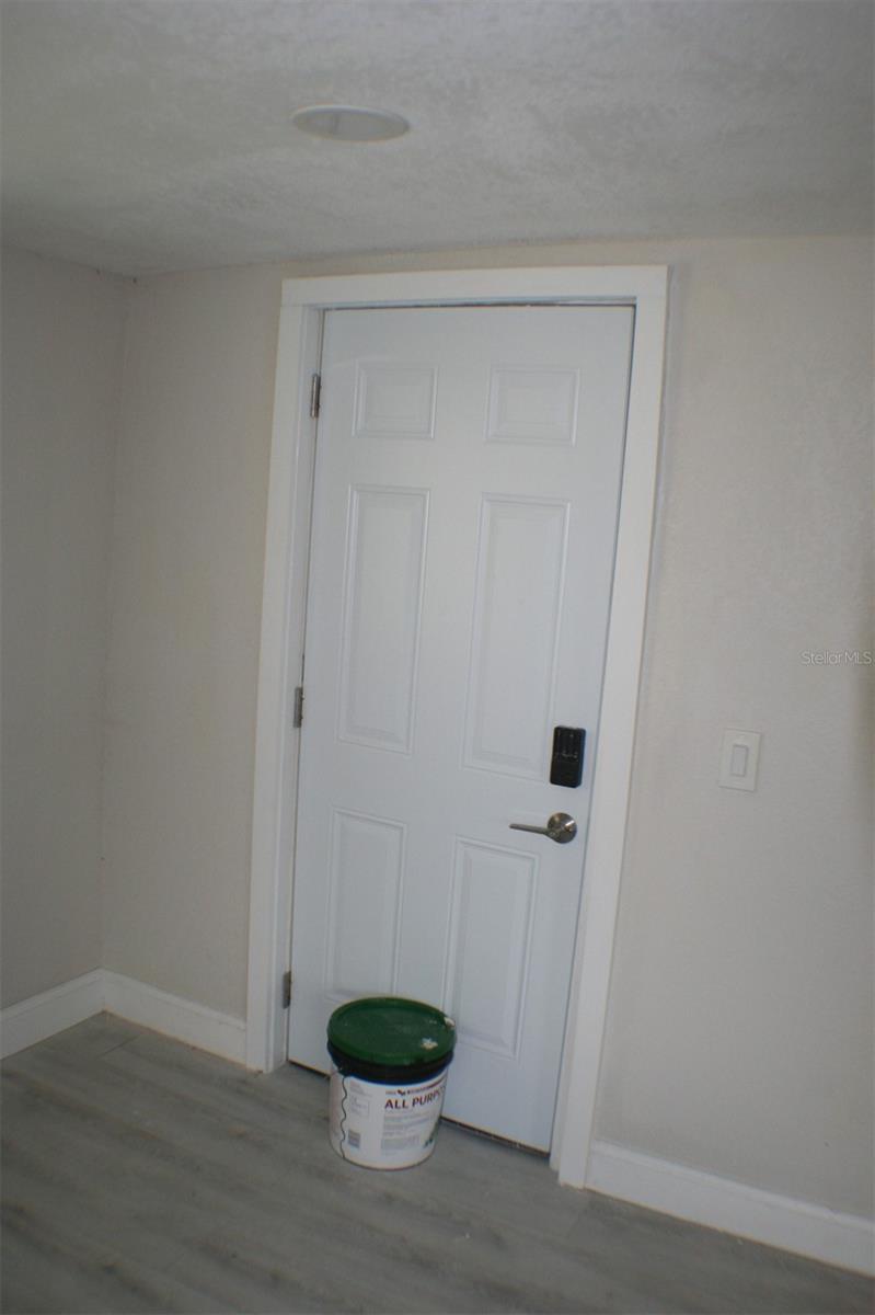 5210 S 84th St Property Photo 8