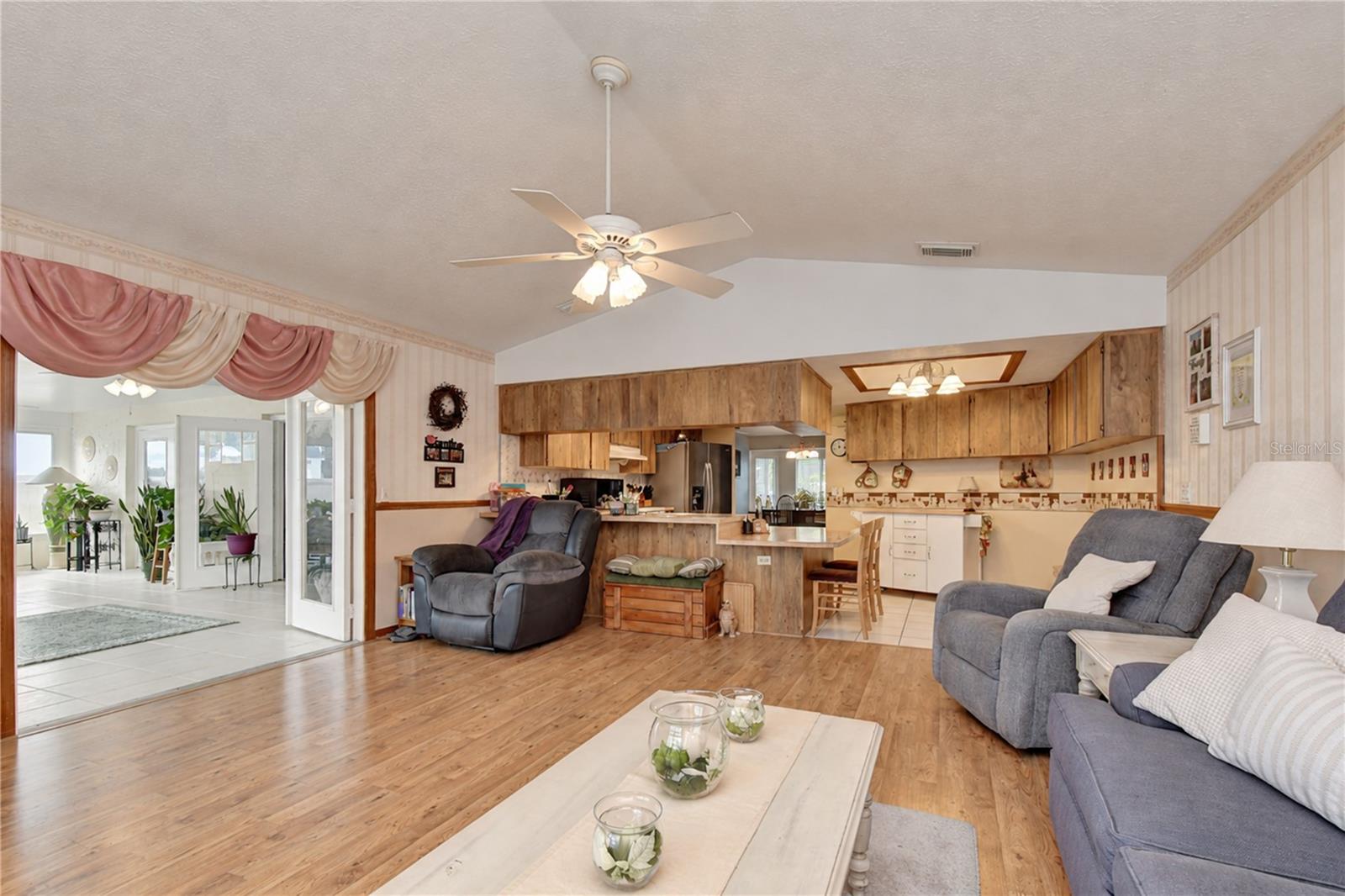 659 Timber Pond Dr Property Photo 9