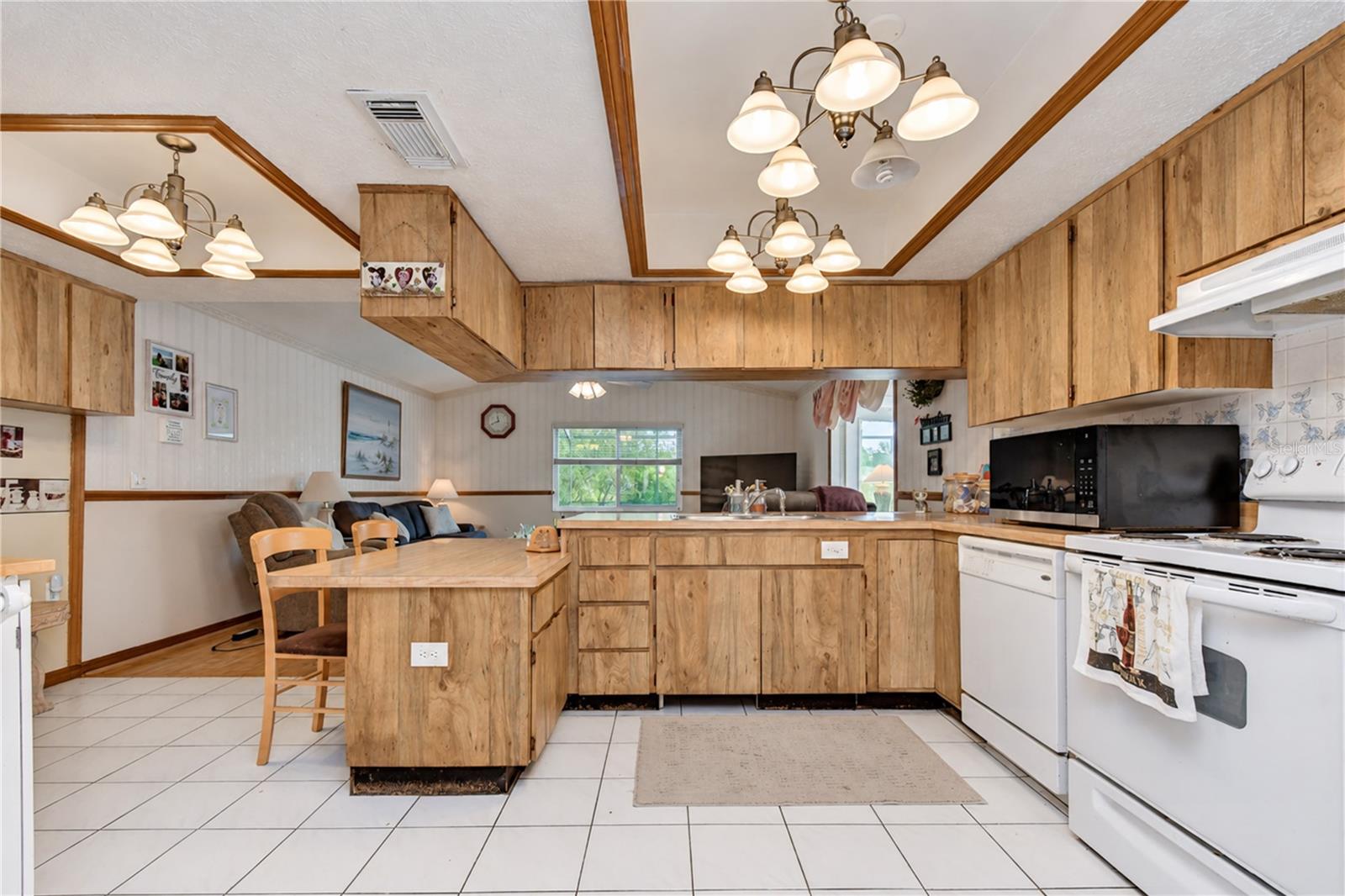 659 Timber Pond Dr Property Photo 12