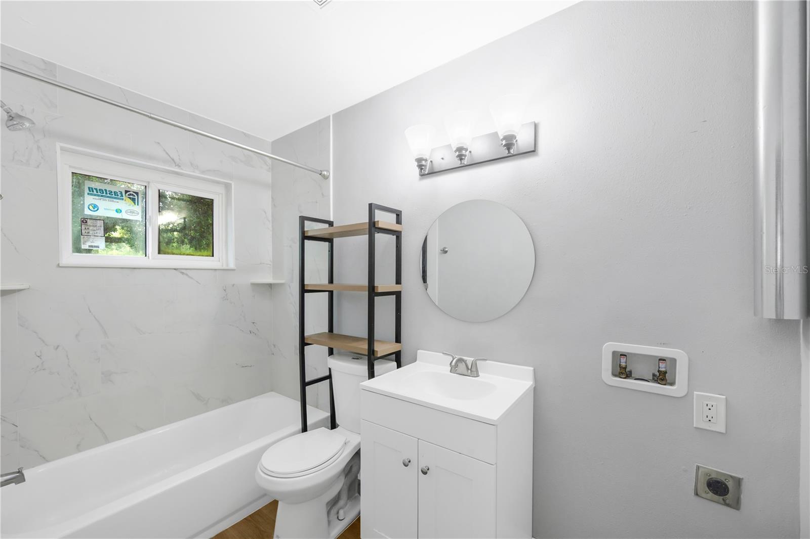 2626 E Chelsea St Property Photo 14